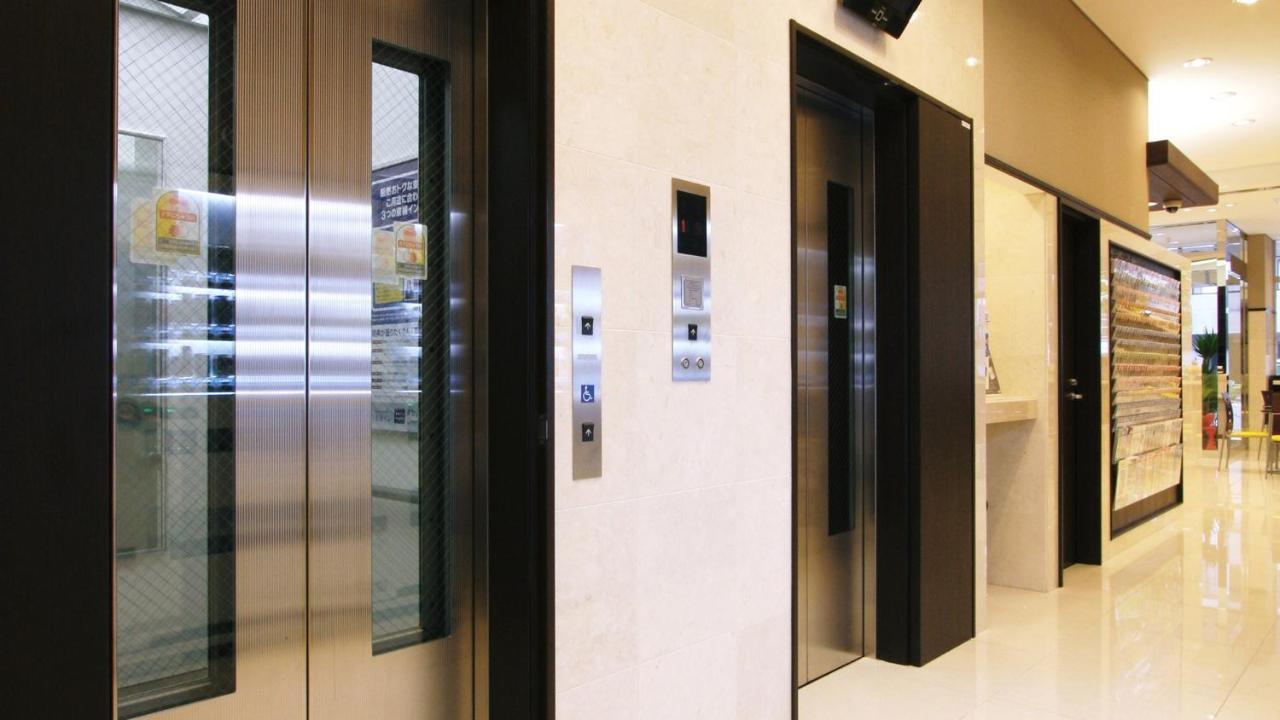 Toyoko Inn Kanda Akihabara Tokio Exterior foto
