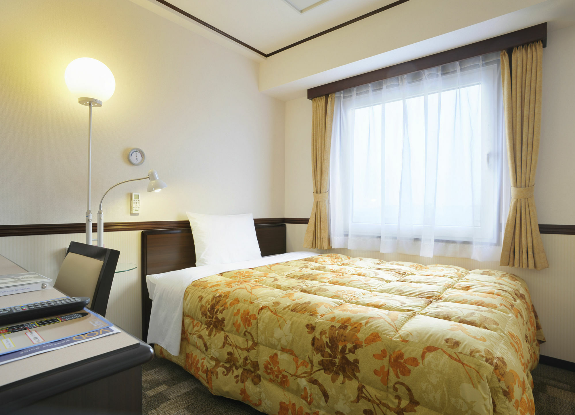 Toyoko Inn Kanda Akihabara Tokio Exterior foto