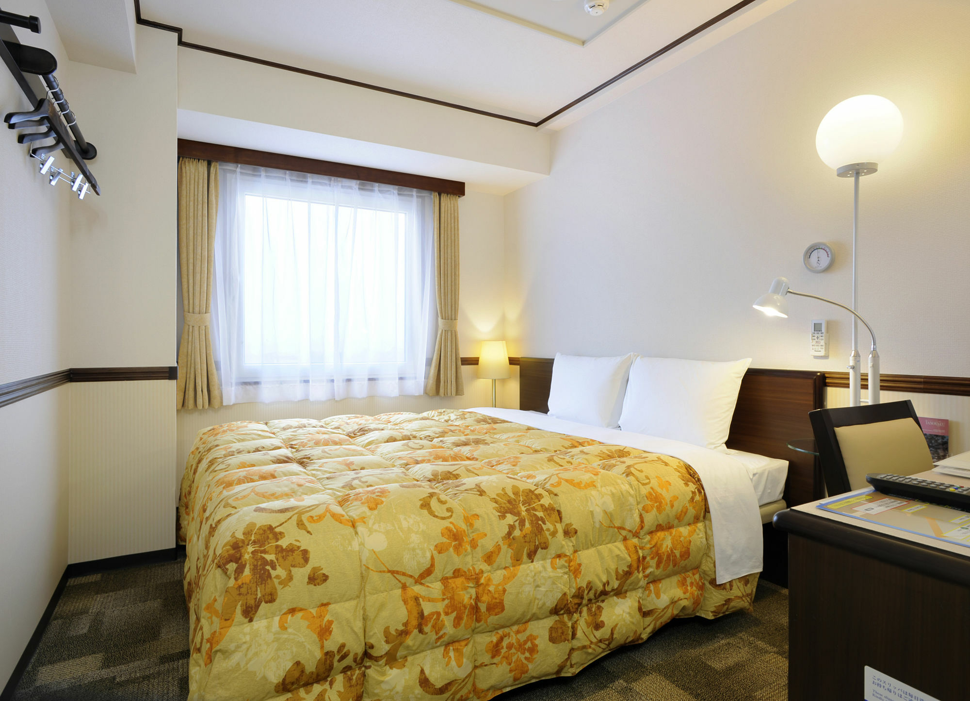 Toyoko Inn Kanda Akihabara Tokio Exterior foto